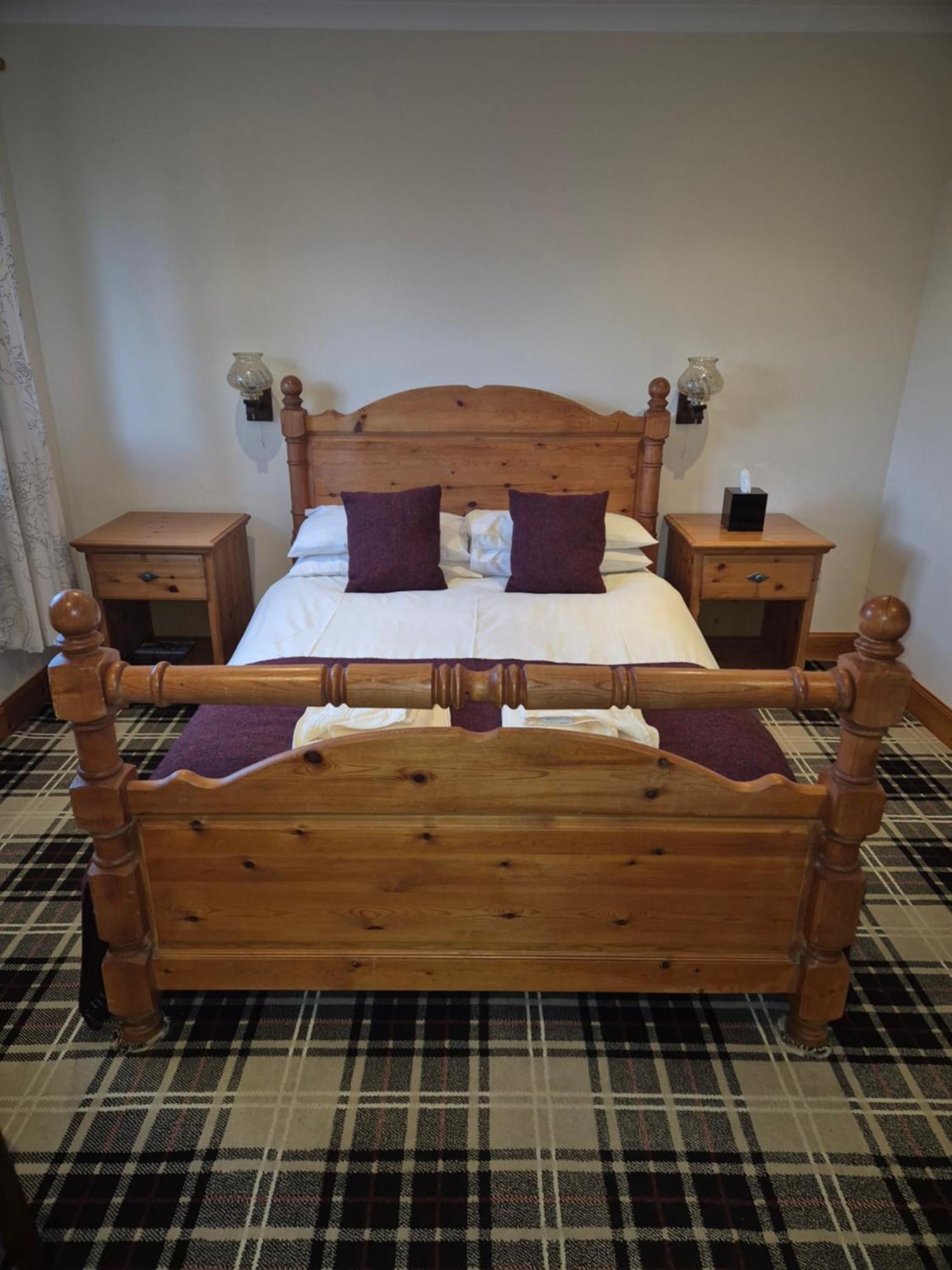 Doune Braes Hotel Breasclete エクステリア 写真